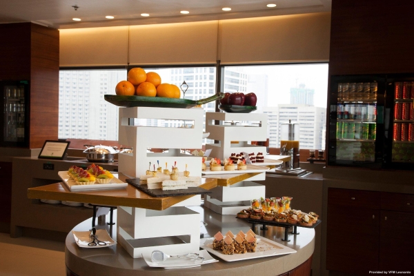 Holiday Inn & Suites MAKATI (Makati City)